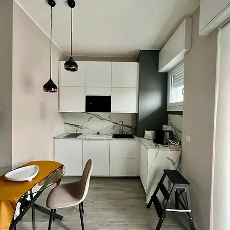 شقة Mia House A 7 Minuti Dalla Metro *