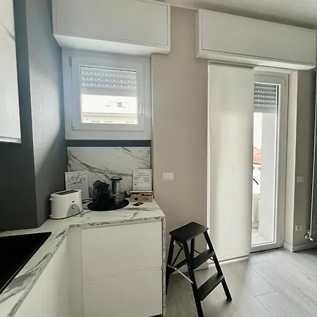 Mia House A 7 Minuti Dalla Metro شقة *