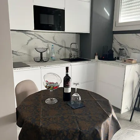 Mia House A 7 Minuti Dalla Metro *