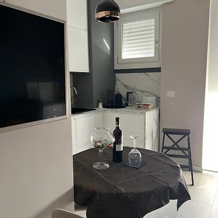 شقة Mia House A 7 Minuti Dalla Metro