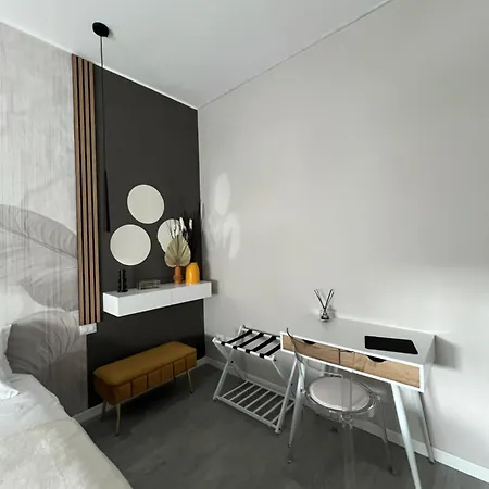 Mia House A 7 Minuti Dalla Metro شقة *