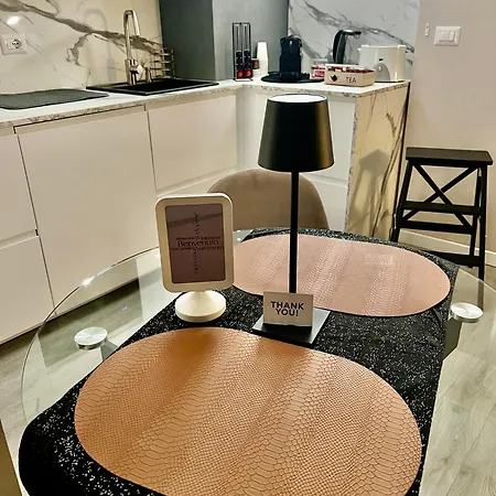 شقة Mia House A 7 Minuti Dalla Metro
