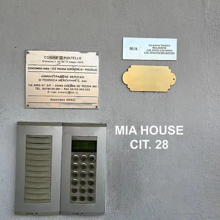 Mia House A 7 Minuti Dalla Metro شقة Pioltello